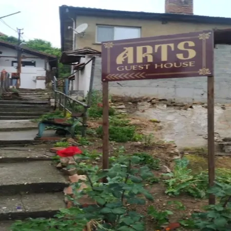 Arts - Beautiful For 8 Persons 大特尔诺沃